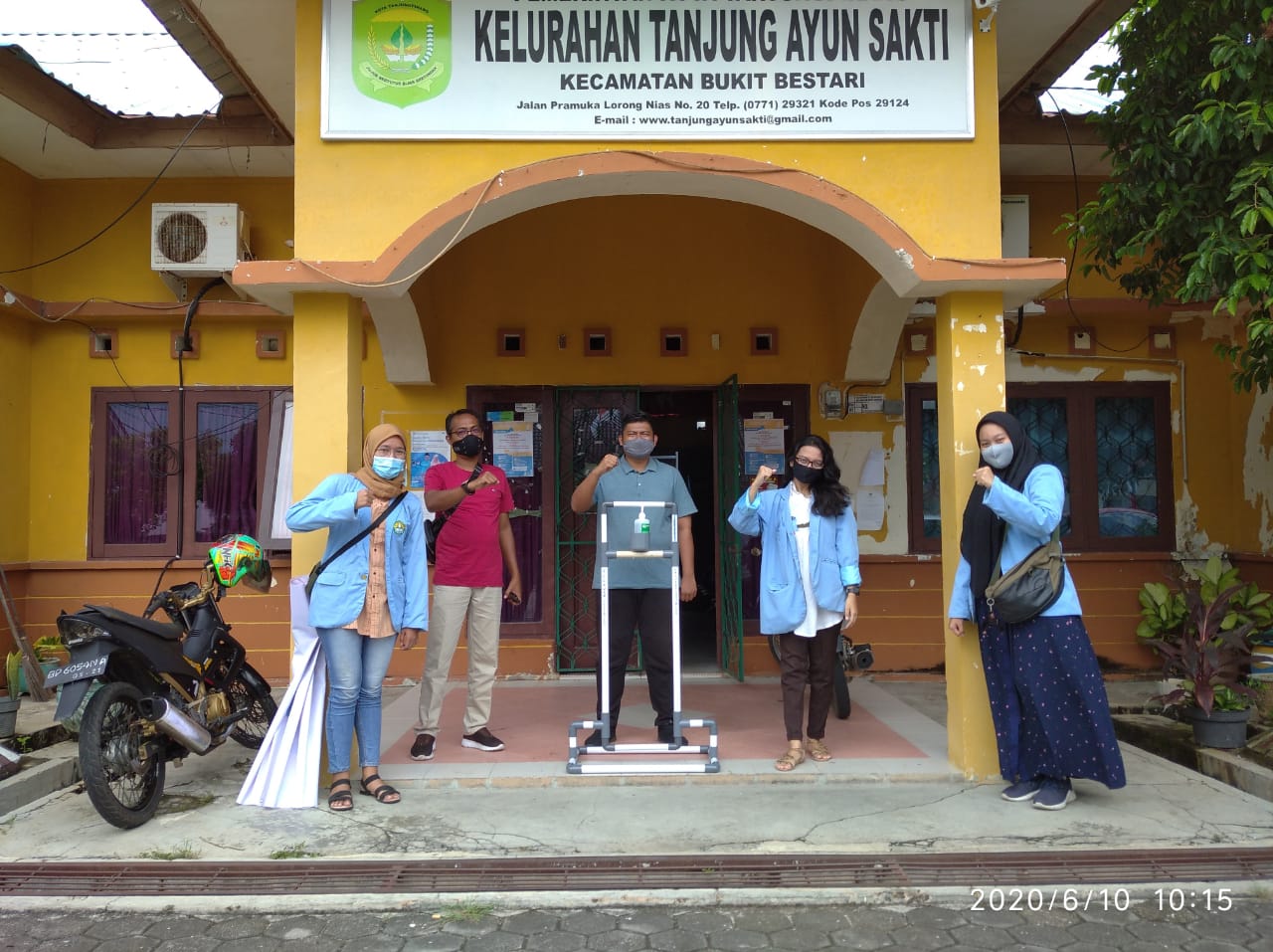Mahasiswa UNRI membuat ‘Alat Hand Sanitizer tanpa sentuh’
