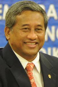 Wartawan Alami Kekerasan Saat Liput Demo Menolak UU Cipta Kerja, Ini Sikap Dewan Pers