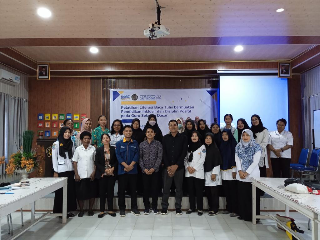 Galakkan Pelatihan Literasi Baca Tulis bermuatan Pendidikan Inklusif & Disiplin Positif, UNIMUDA Sorong Bidik Guru SD