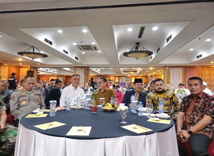 Puluhan Tokoh Nasional Raih Anugerah Sahabat Pers dan Pin Emas Dalam Konvensi Nasional SMSI