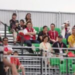 ERIK NONTON LANGSUNG